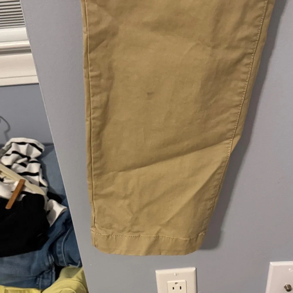 Aeropostale Men's Khaki Chinos